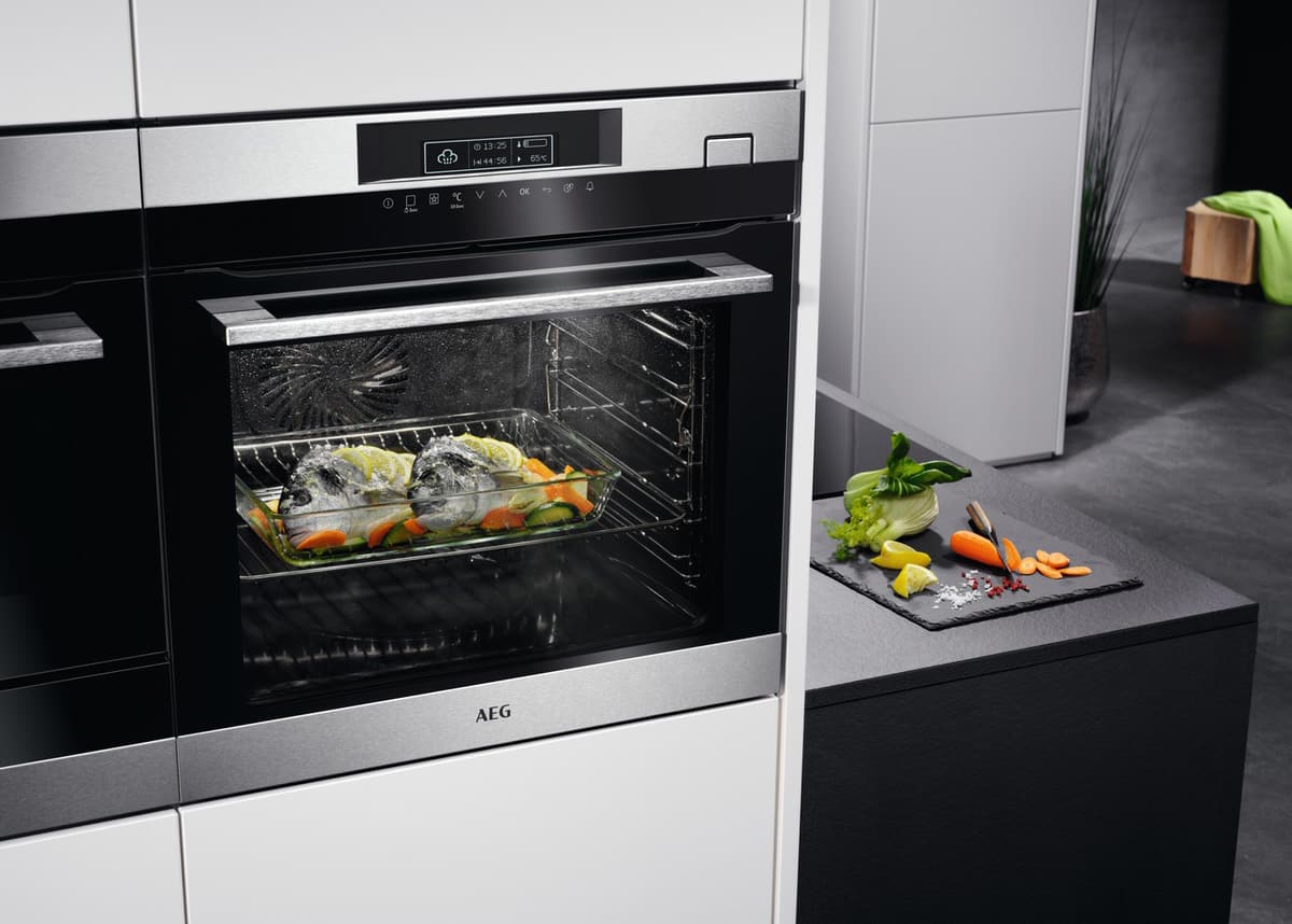AEG Built-in Steam Oven, 60 cm - STAINLESS STEEL - BSK782320M
