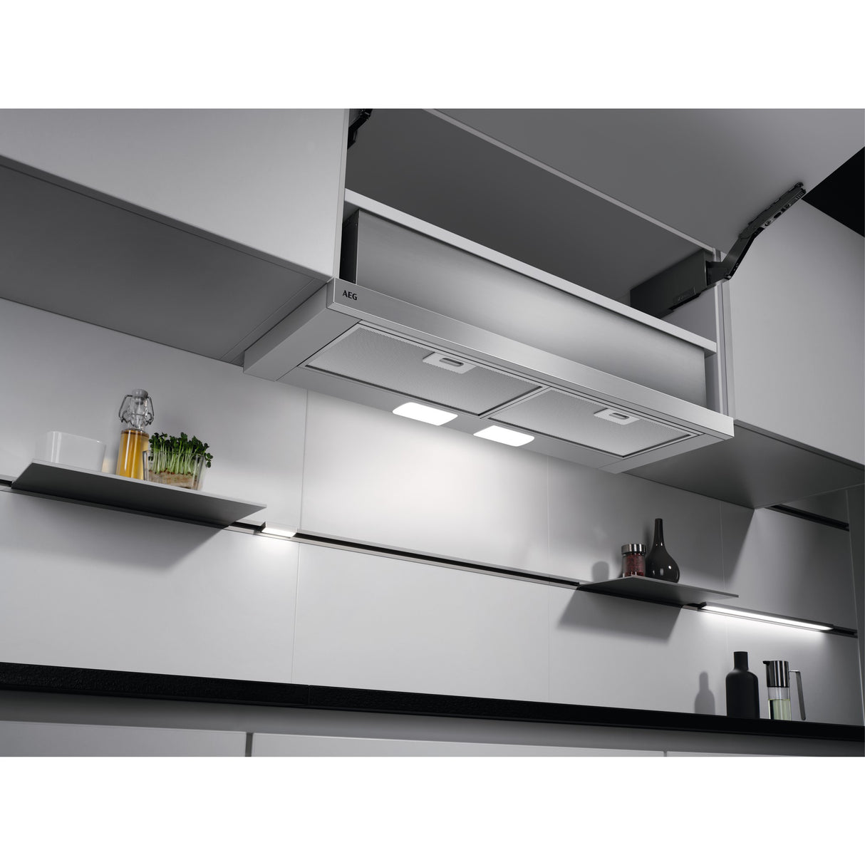 AEG - Built-in Pull-out cooker hood, 90cm, 4 cleanable filter - DPB3932S