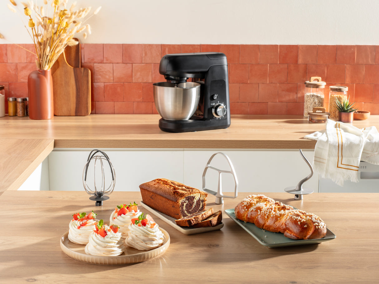 Moulinex Kitchen Machine 4.6 LTR Capacity 1,100W - QA525827