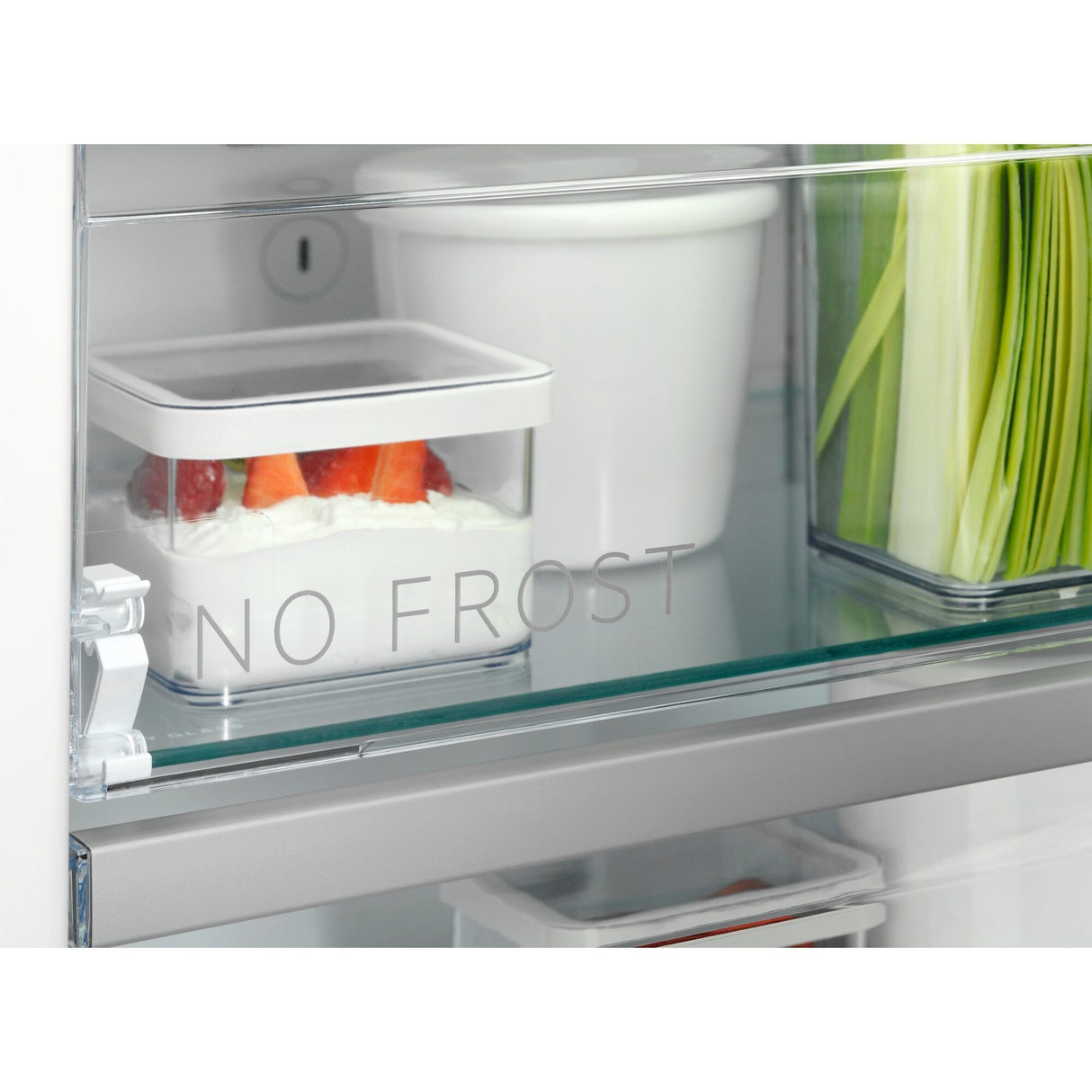 AEG - Built-in freezer, no frost. 204L, Electronic touch controls - OAB7N18CDF