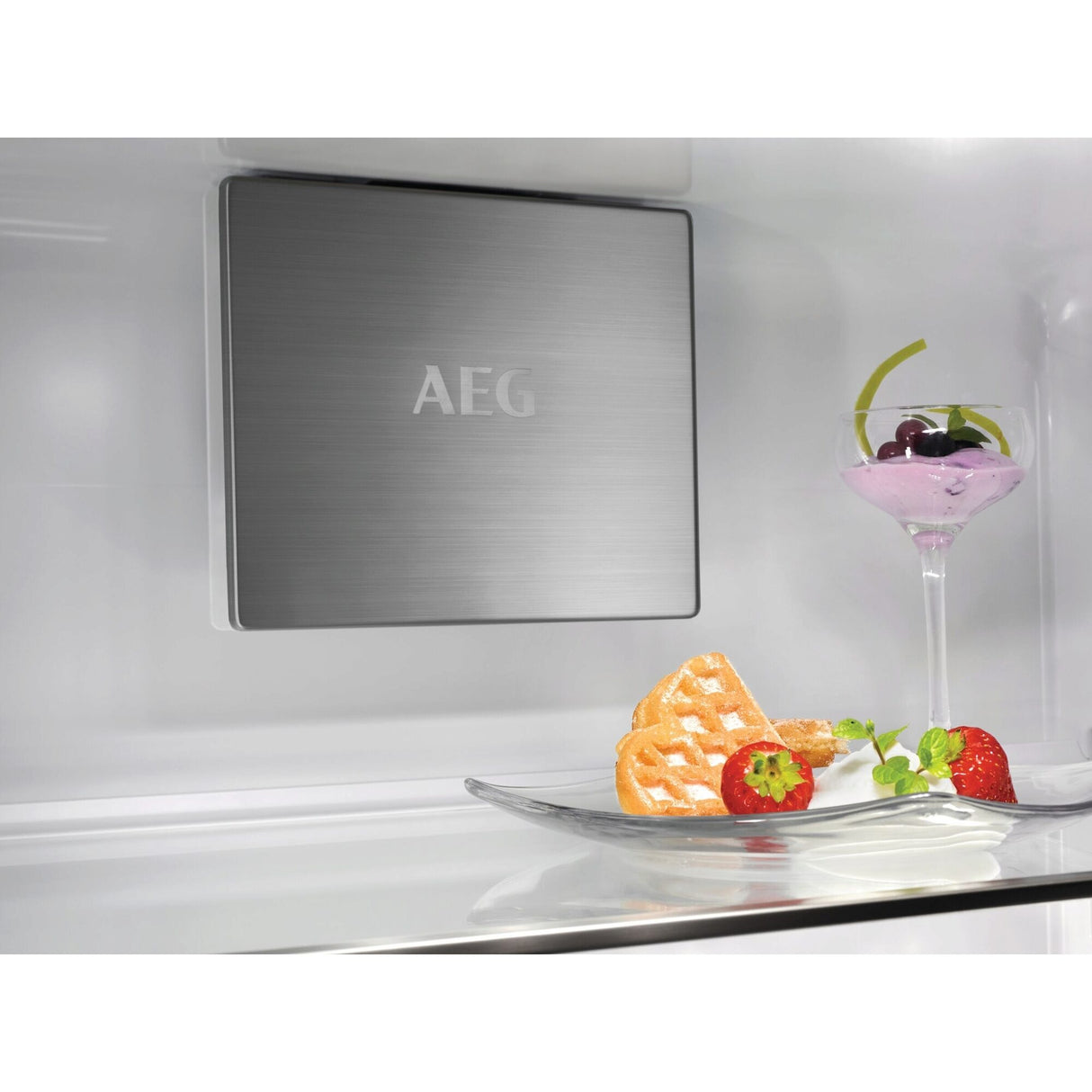 AEG Built-in Fridge/Freezer - OSC7P750DS