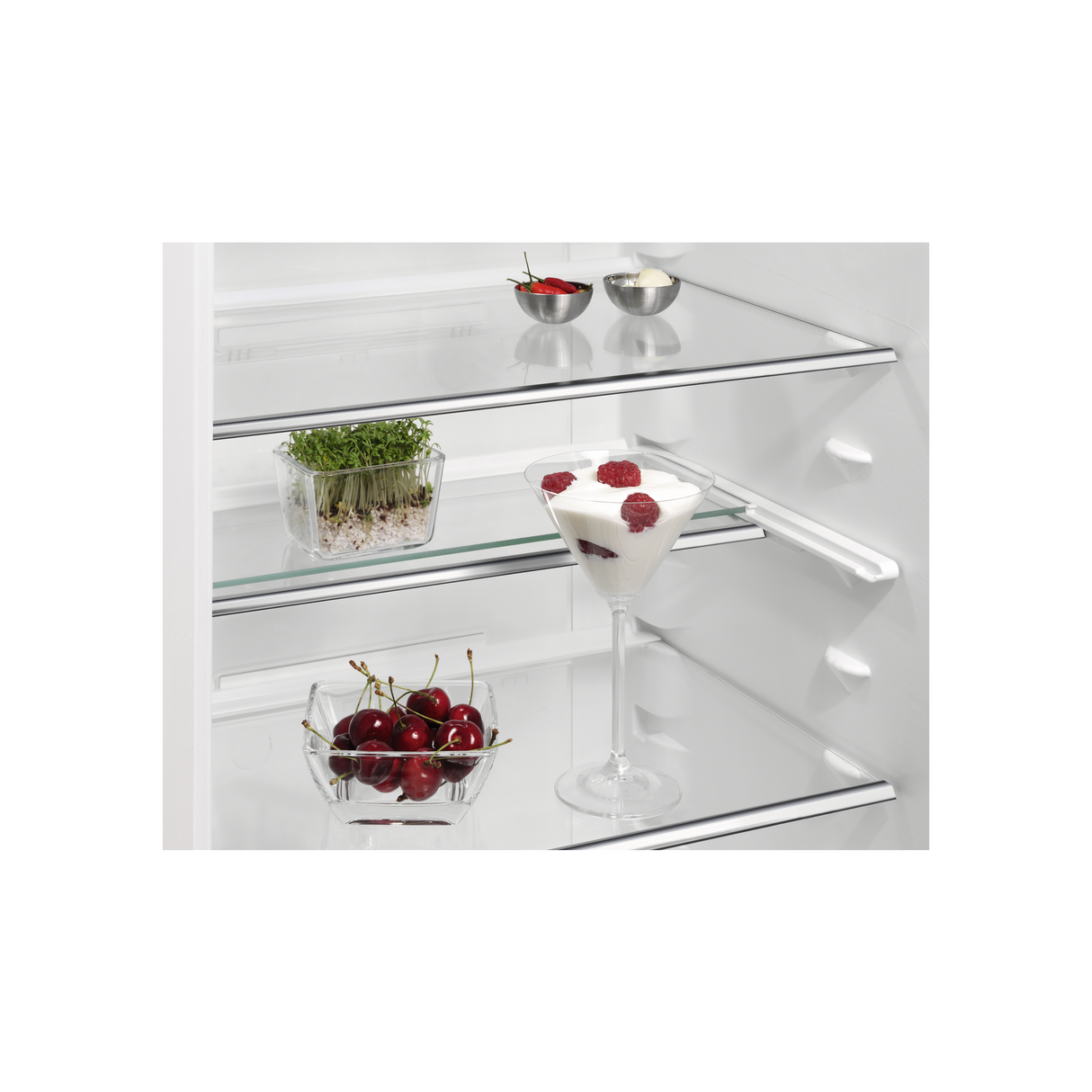 AEG Built-in Fully Fridge, 310 L - SKE81811DC