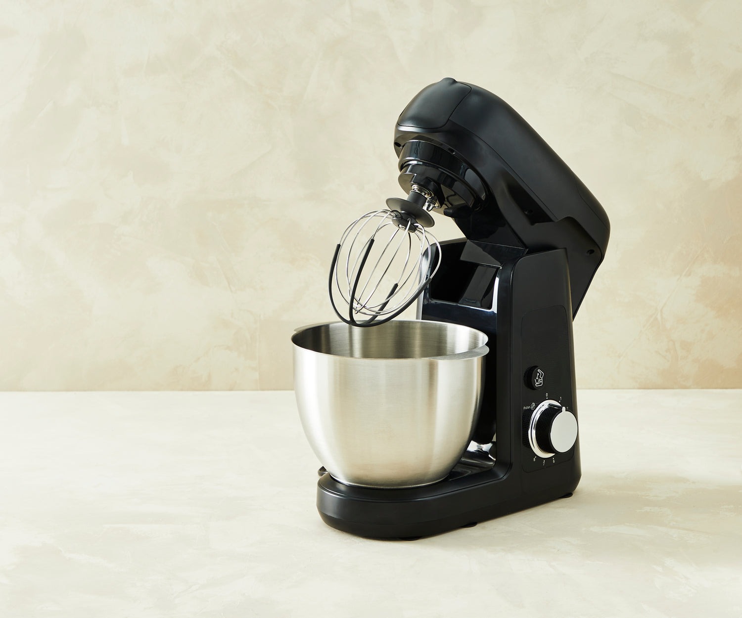 Moulinex Kitchen Machine 4.6 LTR Capacity 1,100W - QA525827