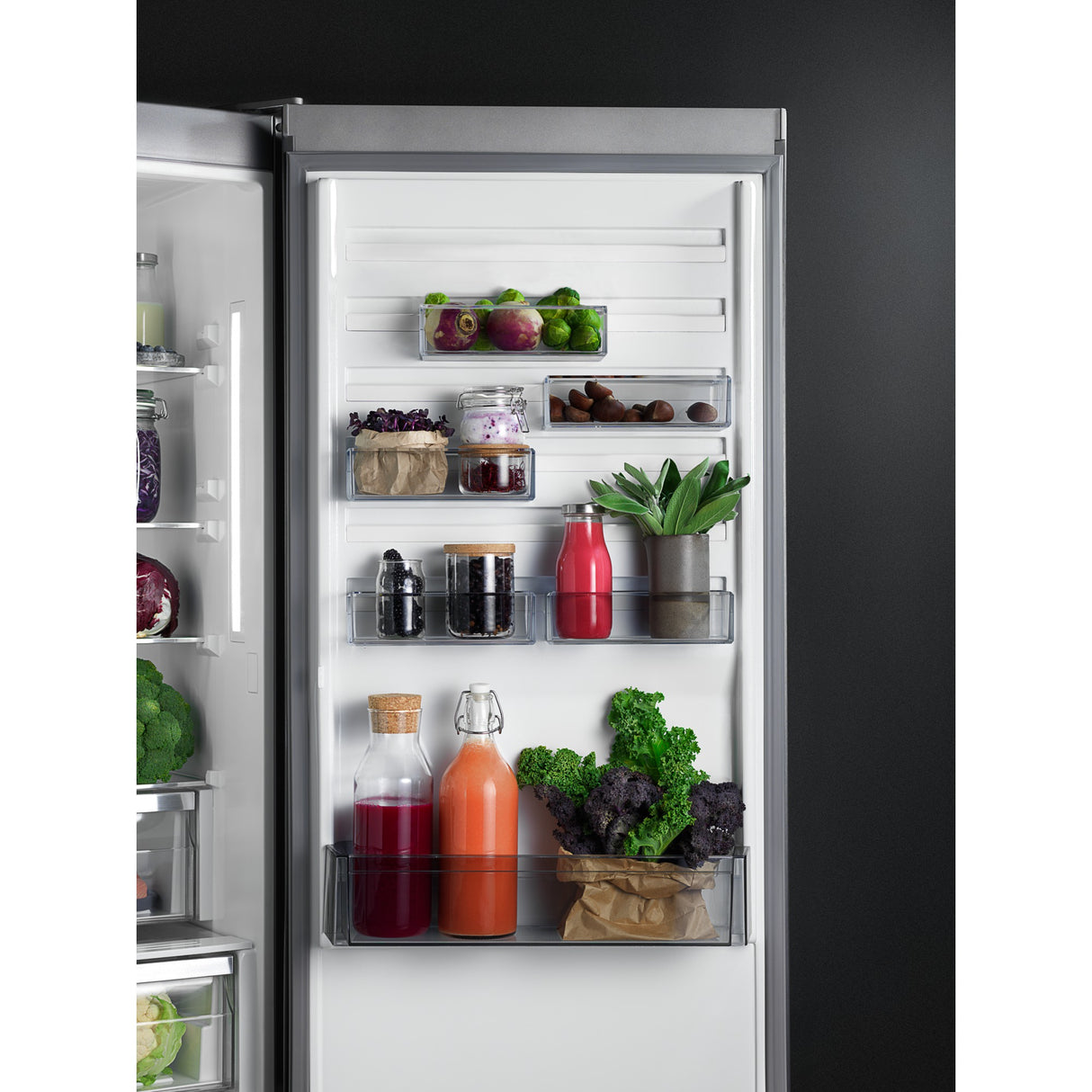 AEG - Built-in refrigerator, 310L, 6000 Dynamic Air Fridge -  OSK6D18CCF